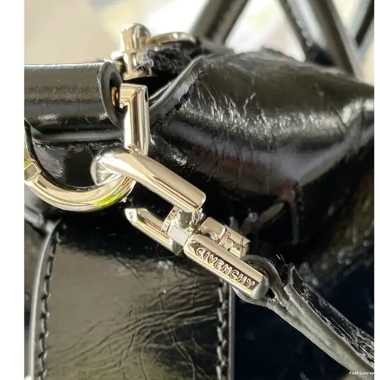 Fashionrepsfam ru Givenchy 2203RF0020 Bag 0802